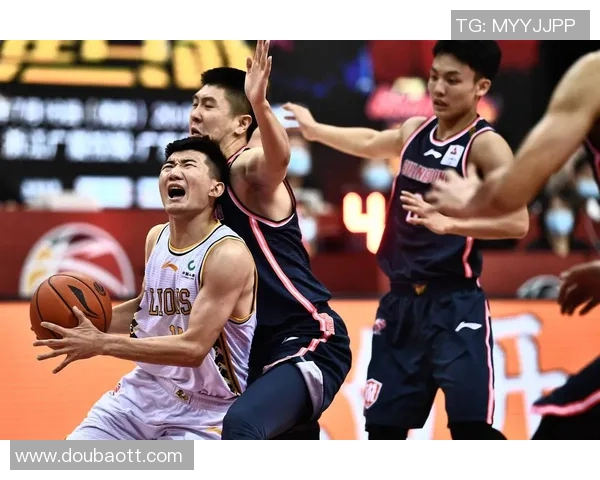 2014年CBA季后赛广东队对阵广厦队精彩回顾与赛后分析